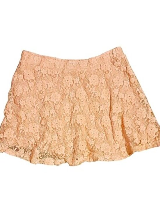 Forever 21 Dresses & Skirts - r 21 pink Lace miniskirt size large euc